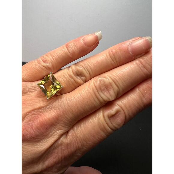 NEW Princess cut lemon quartz sterling silver ring size 7 - Picture 3 of 11